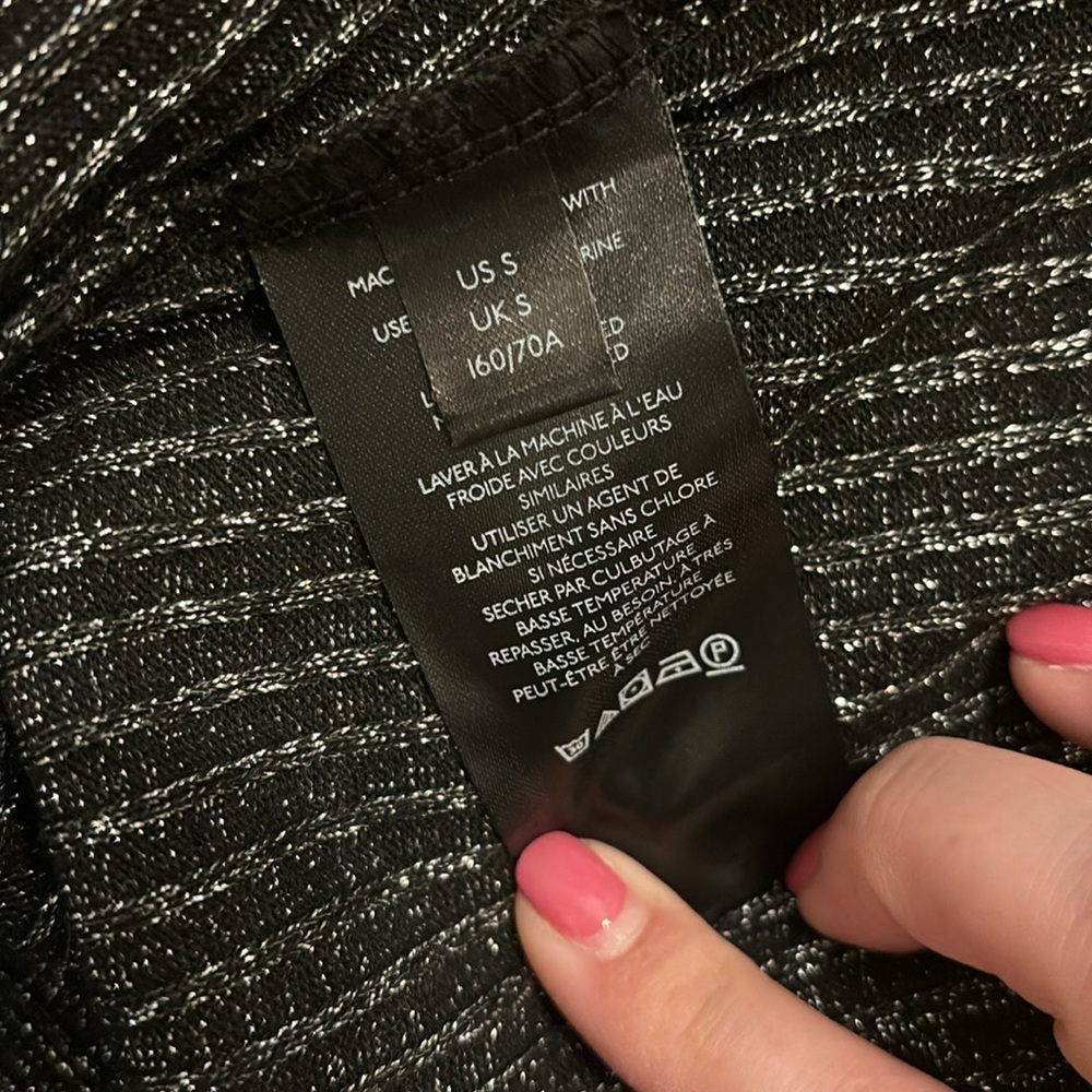Urban Outfitters Women's Black and Silver Skirt - Picture 11 of 11